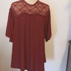Suzanne Betro Mulberry blouse.  Size L. 3/4 sleeves. Lace front. NWT.